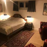 Comfortable Large Room King S Bed Near Cph Centre